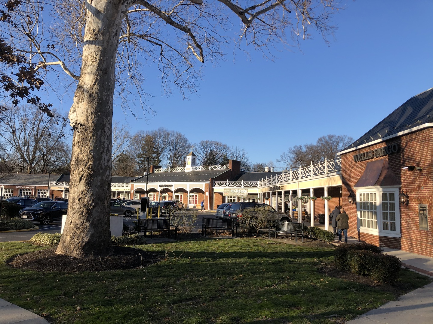 Spring Valley Shopping Center (Massachusetts Avenue Parking Shops and Square 1500)